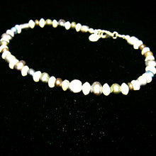 Labradorite & Black Pearl Bracelet - Leila Haikonen Jewellery