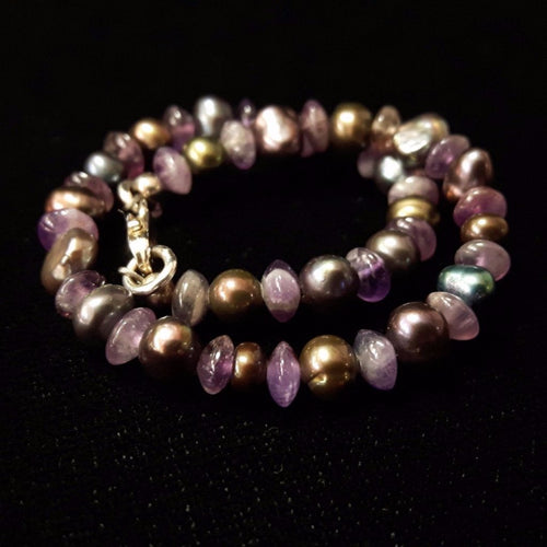 Black Pearl & Amethyst Silver Bracelet - Leila Haikonen Jewellery
